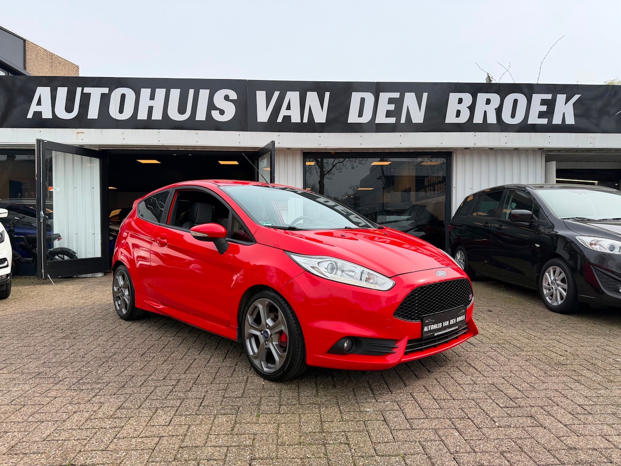 Ford Fiesta - 1.6 ST2 182Pk 1e Eigenaar|Clima|Bleutooth|Stoelverw||Recaro|Led|Keyless GO|Lmv|Elek Pakket - AutoWereld.nl