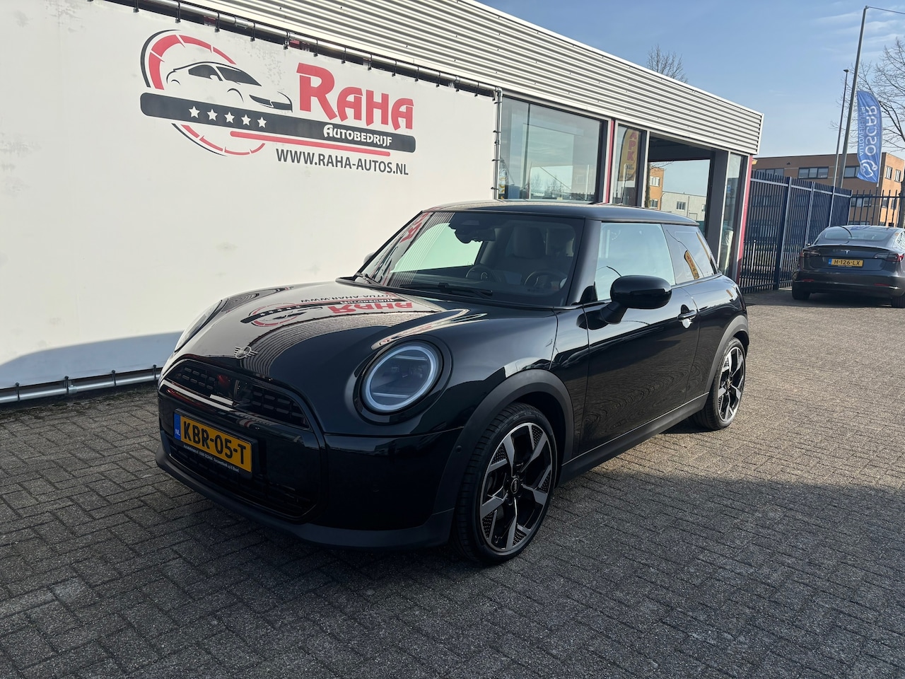 MINI Cooper - Mini 1.5 C Essential XS - AutoWereld.nl