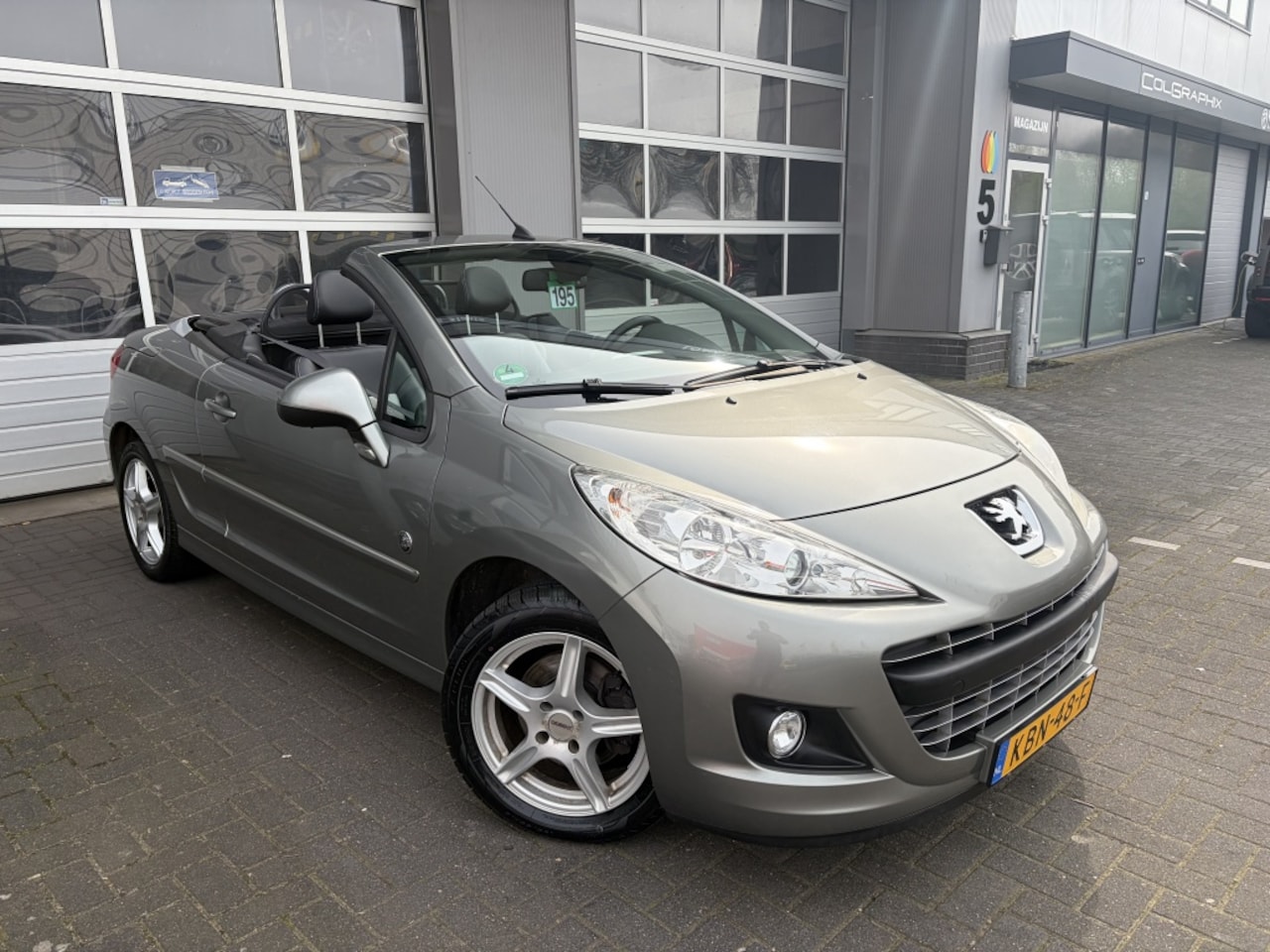 Peugeot 207 CC - 1.6 VTi Roland G. - AutoWereld.nl