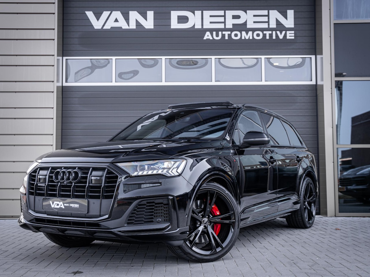 Audi Q7 - 60 TFSI e quattro Competition - Laser l Pano l Trekh. l Laser l HUD l - AutoWereld.nl