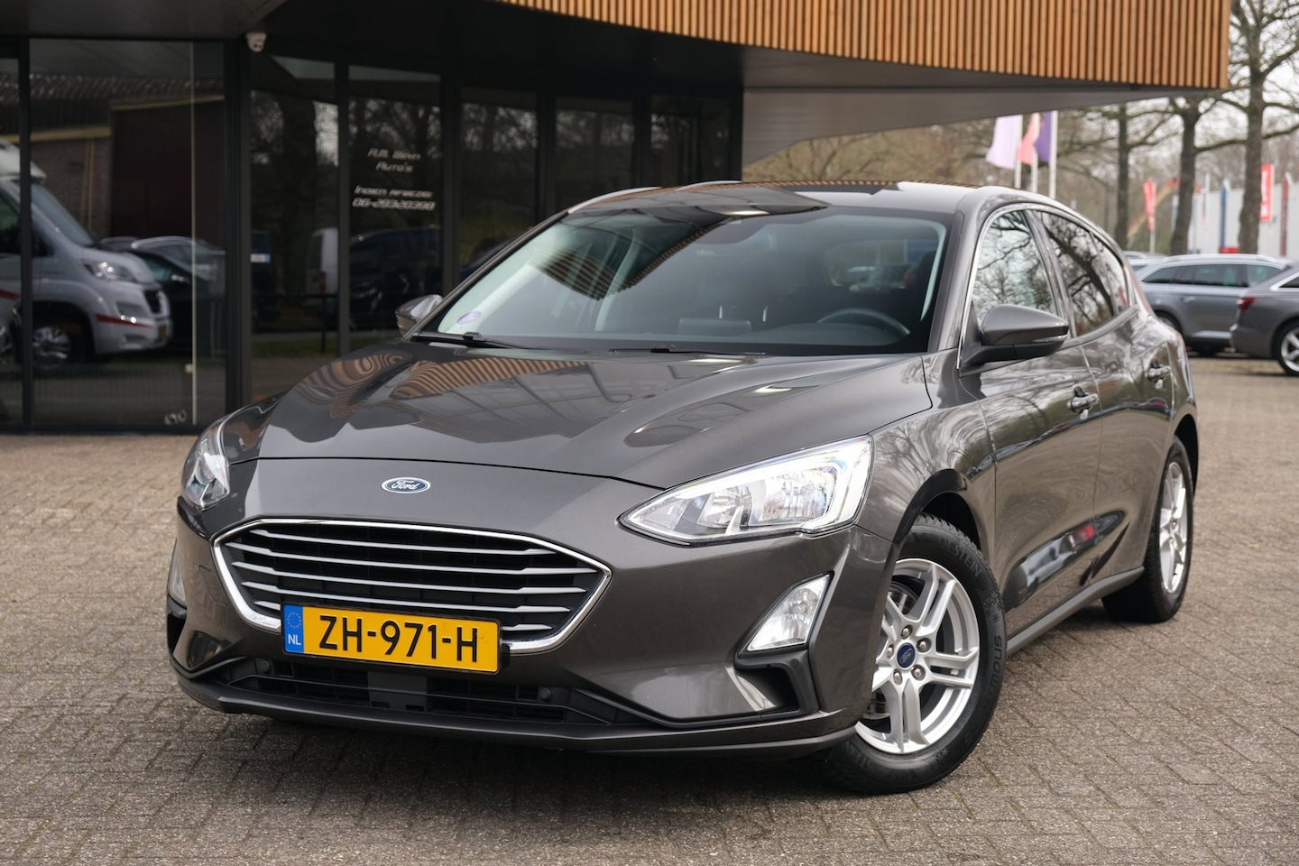 Ford Focus - 1.0 EcoBoost Titanium Business|Winterpakket|Apple Carplay|Android Auto|Stuurwielverwarming - AutoWereld.nl