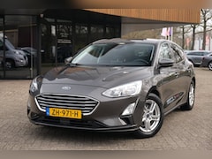 Ford Focus - 1.0 EcoBoost Titanium Business|Winterpakket|Apple Carplay|Android Auto|Stuurwielverwarming