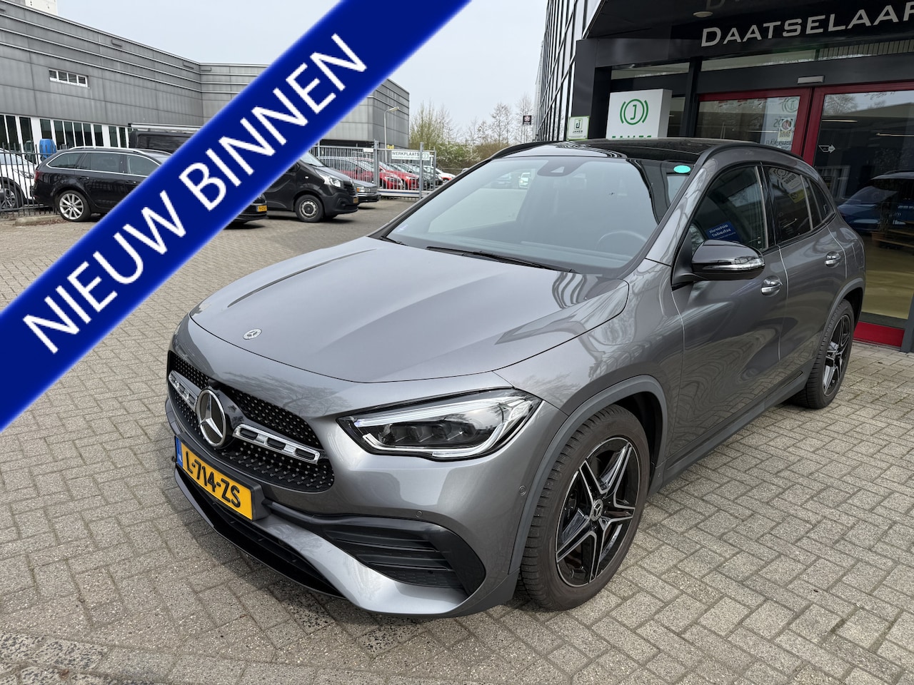 Mercedes-Benz GLA-Klasse - 180 Business Solution AMG Panoramadak Elek stoelen Camera - AutoWereld.nl