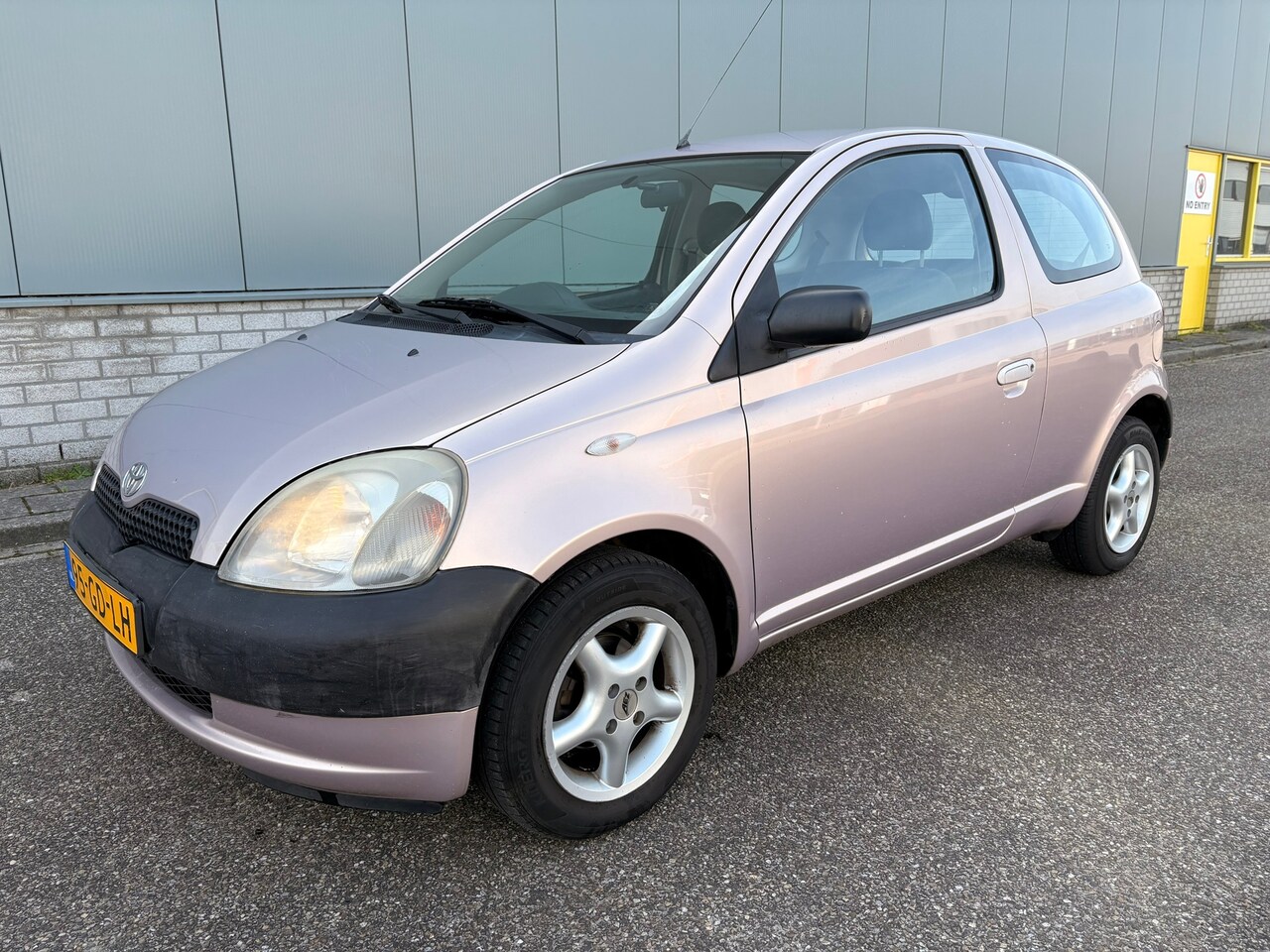 Toyota Yaris - 1.0-16V VVT-i Terra 1.0-16V VVT-i Terra - AutoWereld.nl
