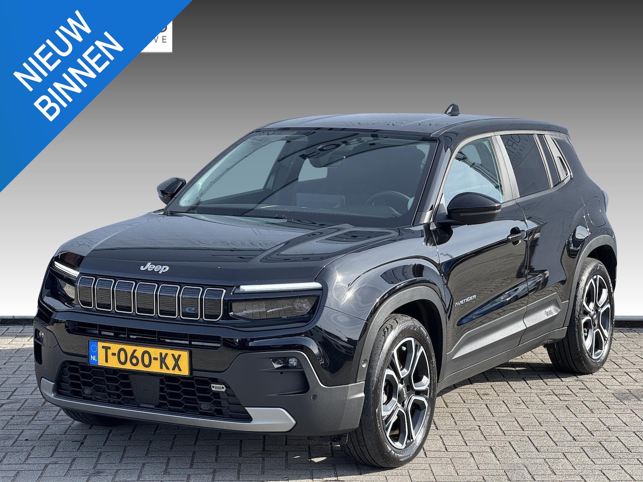 Jeep Avenger - 1st Edition 54 kWh NL-AUTO | ELEKTRISCHE KLEP | NAVI | SFEER VERL. SOH 95,44% - AutoWereld.nl