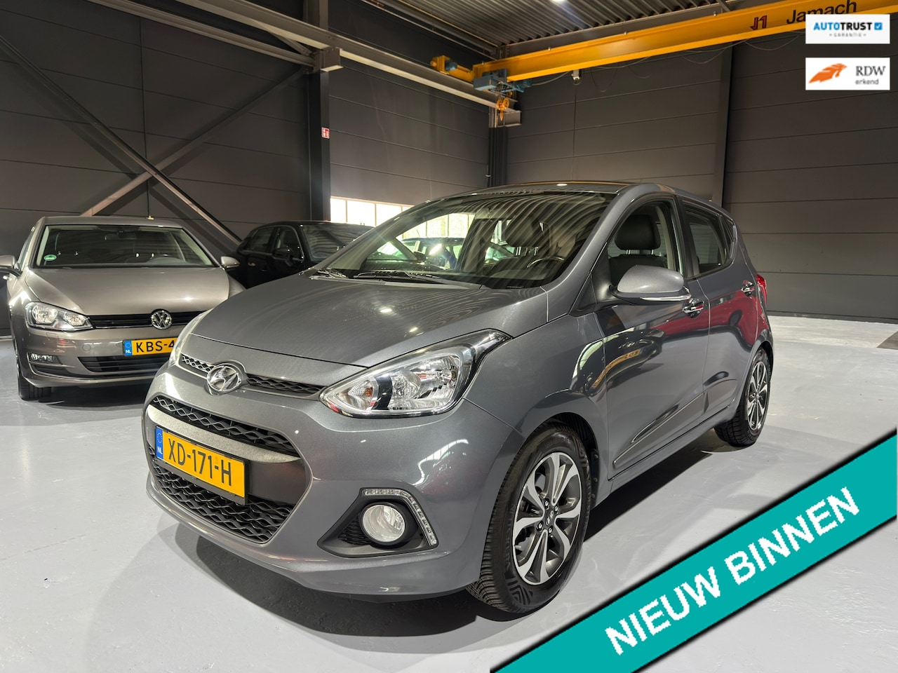 Hyundai i10 - 1.2i Automaat | Stoel/Stuurverwarming | PDC | BT - AutoWereld.nl