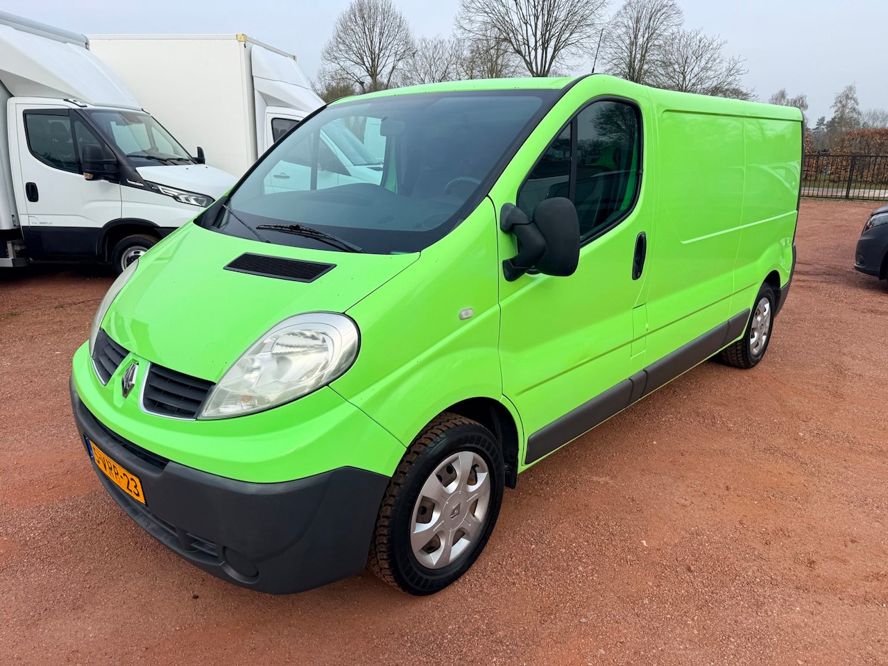 Renault Trafic - 2.0 dCi T29 L2H1 Airco / Cruise Control - AutoWereld.nl