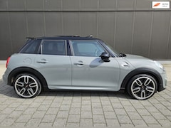 MINI John Cooper Works - 1.5 Chili Serious / JCW/ NARDO GREY/ PANO/ AUTOMAAT