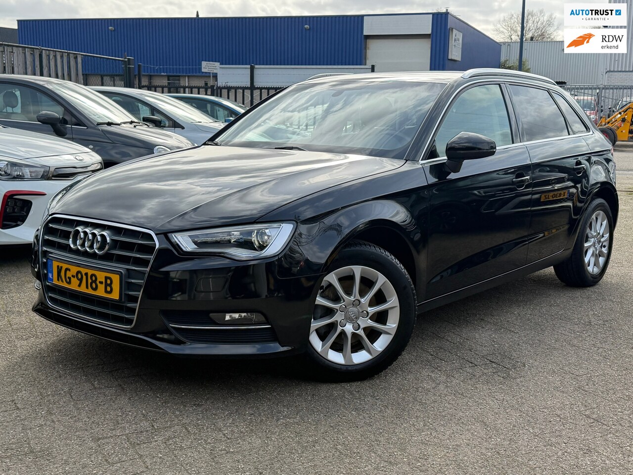 Audi A3 Sportback - 1.2 TFSI Attraction PDC Stoelverw. Cruise - AutoWereld.nl