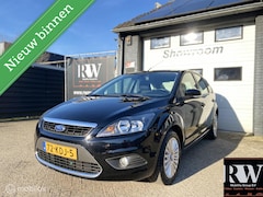 Ford Focus - 1.8 Limited *NAP*AIRCO*PARKEERSENSOREN ACHTER