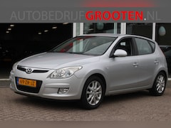 Hyundai i30 - 1.6i Style//5DRS//ECC