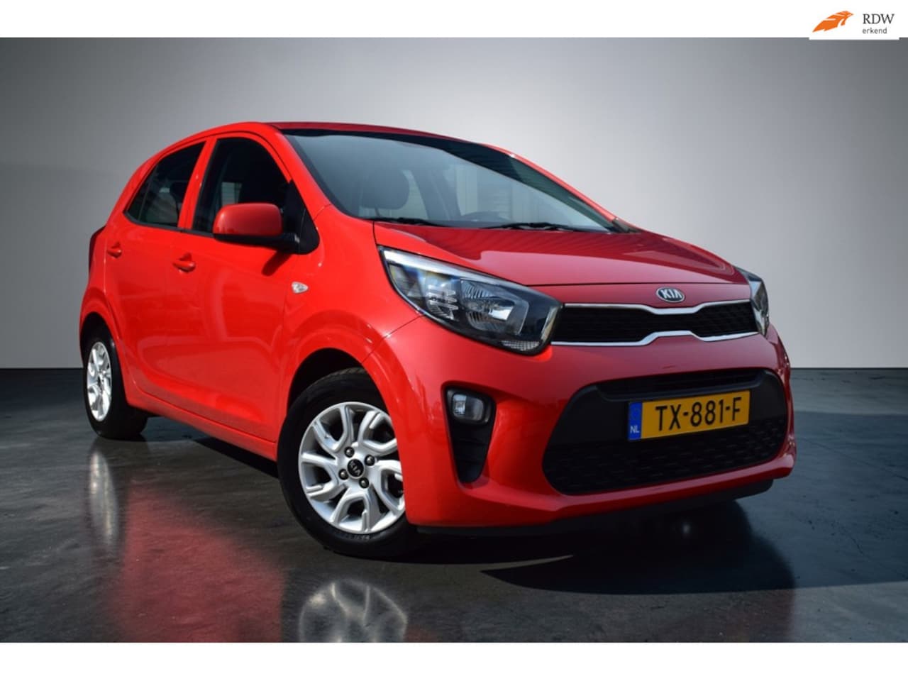 Kia Picanto - 1.0 CVVT ComfortPlusLine Navigator 1.0 CVVT ComfortPlusLine Navigator, Parkeercamera, Airco, Apple car play, Full map navigat - AutoWereld.nl