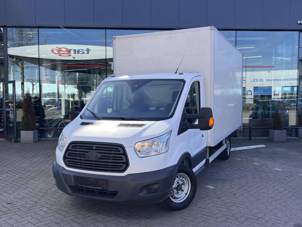 Ford Transit - 350 2.2 TDCI L4 Ambiente - AutoWereld.nl
