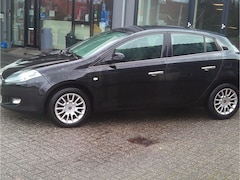 Fiat Bravo - Bravo Staat in De Krim