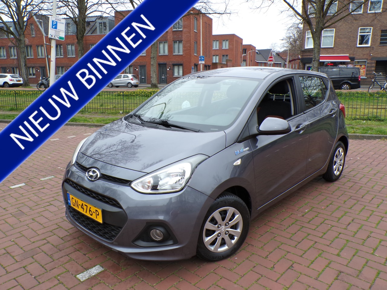 Hyundai i10 - 1.0i i-Motion Comfort APPLE CARPLAY CAMERA NAVI TEL CRUISECONTROL..... - AutoWereld.nl