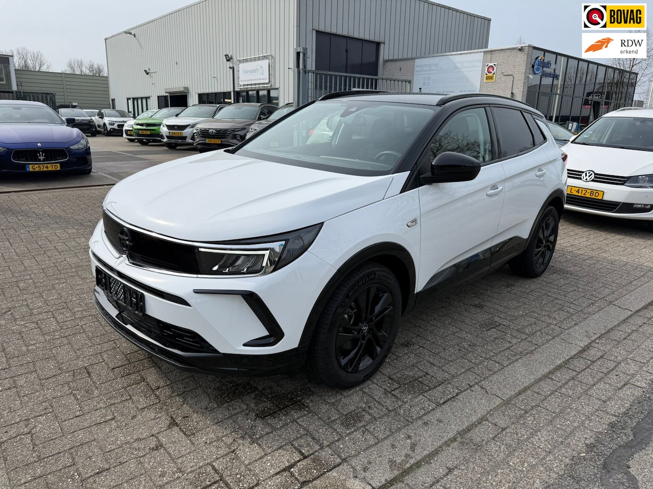 Opel Grandland - 1.2 Turbo GS 1.2 Turbo GS, Automaat, Navi, Nieuwstaat, Dealer auto - AutoWereld.nl