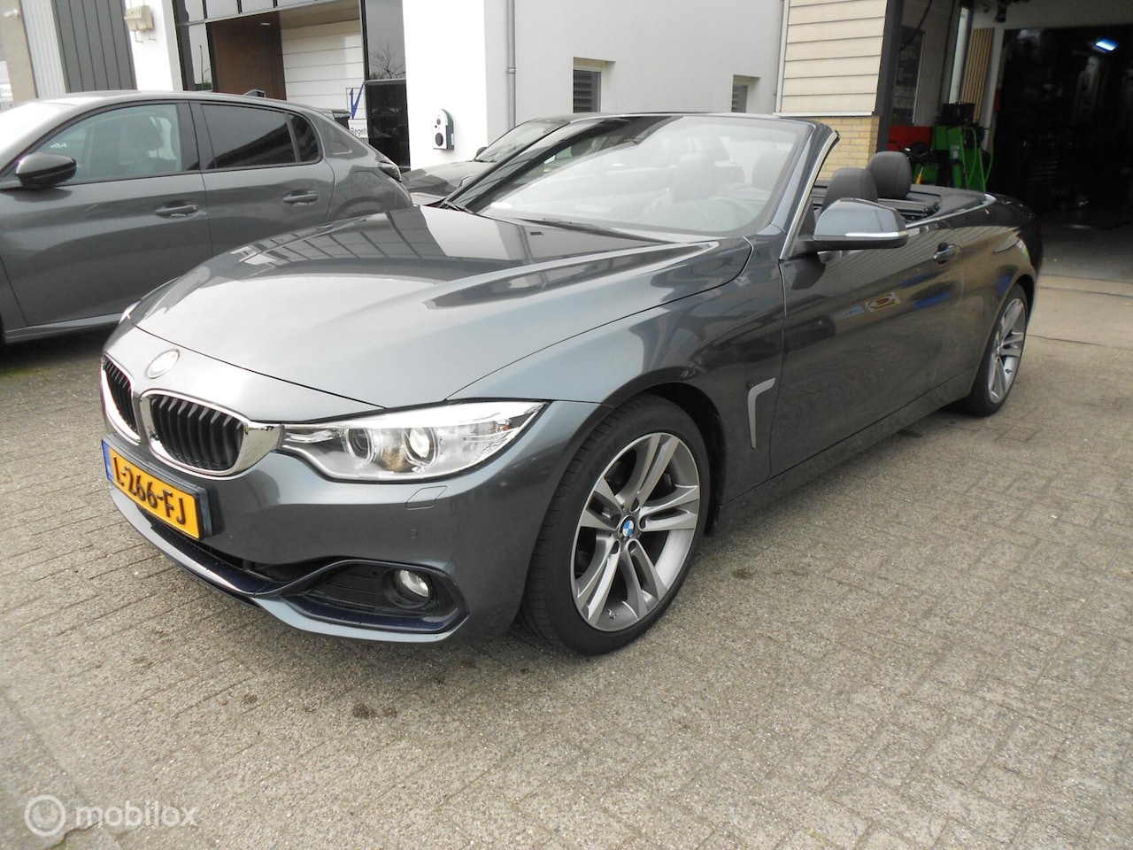 BMW 4-serie Cabrio - 420i High Executive Automaat - AutoWereld.nl