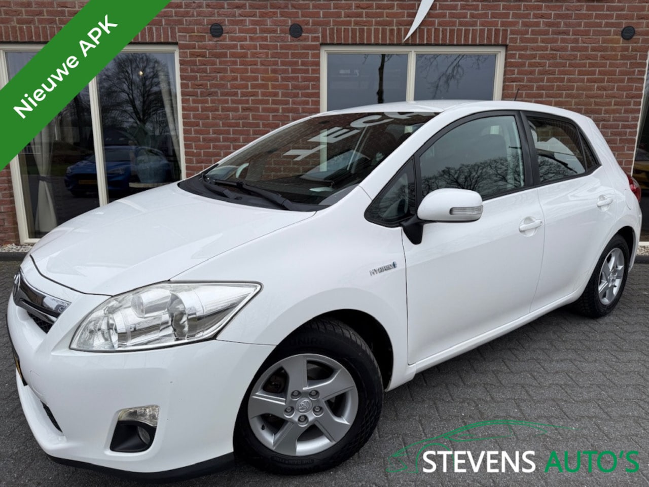 Toyota Auris - 1.8 Full Hybrid Bns NIEUWE APK / TREKHAAK / CAMERA / AIRCO / CRU - AutoWereld.nl