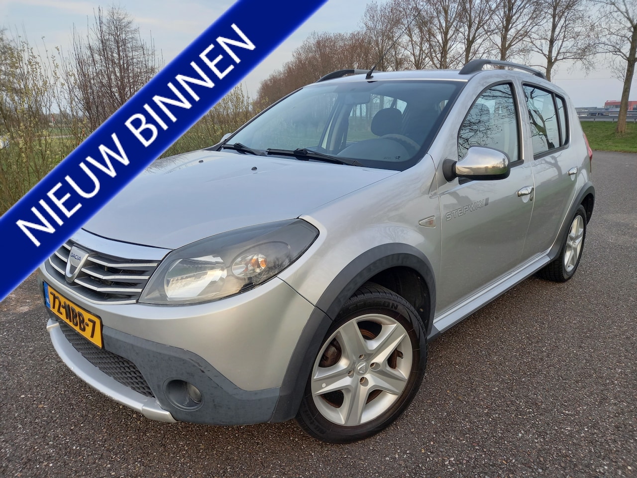 Dacia Sandero Stepway - 1.6 - AutoWereld.nl