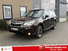 Subaru Forester - 2.0 Luxury Plus TREKHAAK-CAMERA-STOELVERWRMNG-ALL SEASON