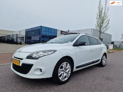 Renault Mégane Estate - 1.5 dCi Parisienne PANO NAVI CRUISE TREKHAAK 2 X SLEUTELS