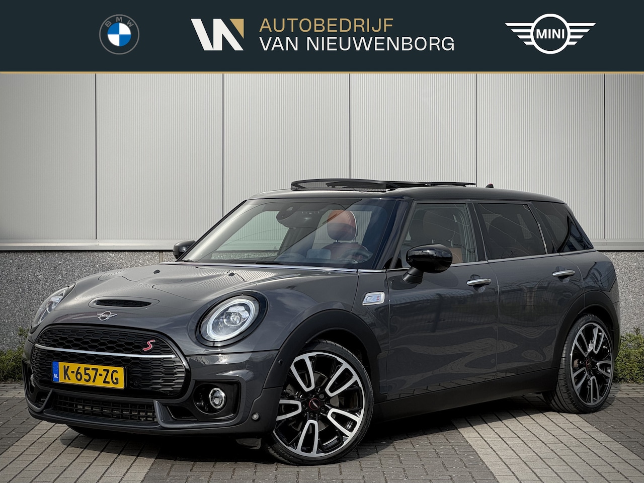 MINI Clubman - Mini 2.0 Cooper S Hammersmith | JCW-pakket | Panoramadak | Harman Kardon | Camera | Keyles - AutoWereld.nl