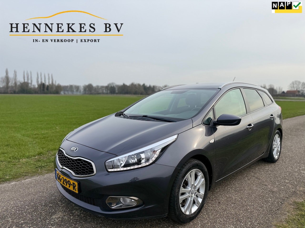 Kia Cee'd Sportswagon - 1.6 GDI ComfortLine Navi Camera NAP - AutoWereld.nl