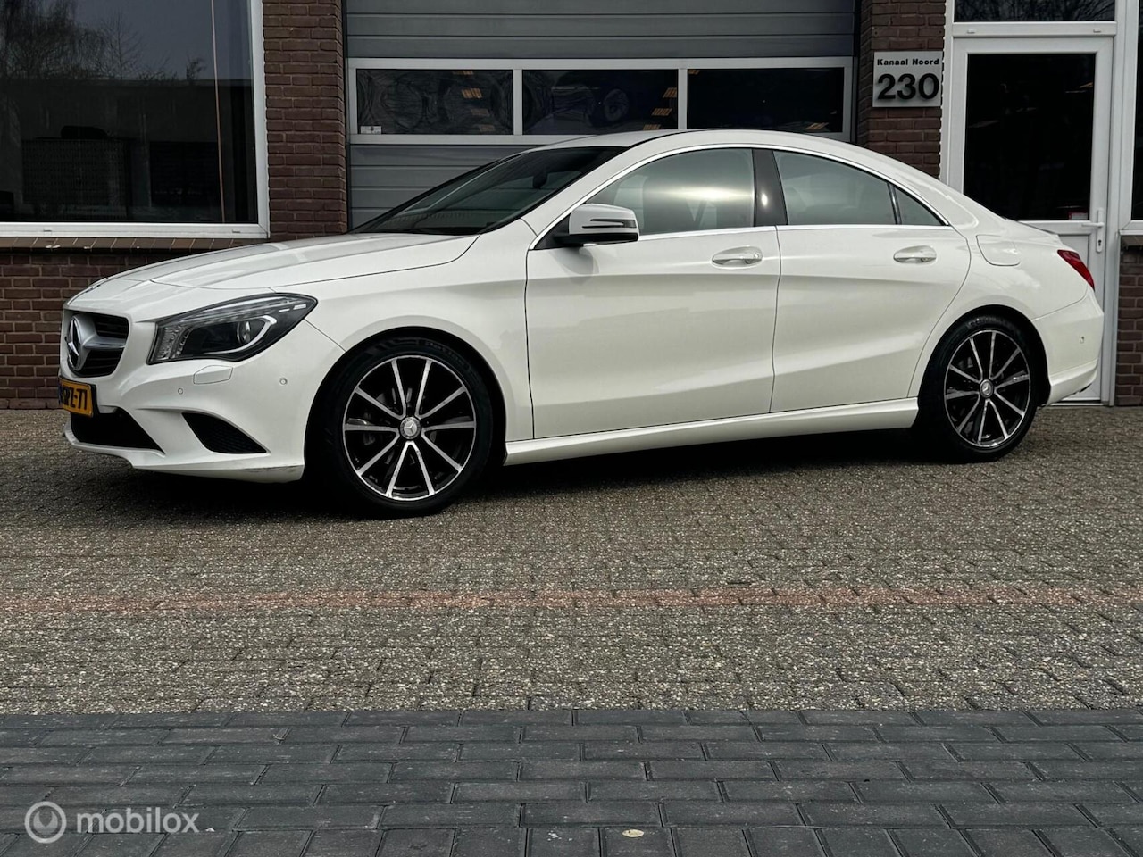 Mercedes-Benz CLA-Klasse - 180 LEDER/ECC-AIRCO/NAVI/CRUISE - AutoWereld.nl