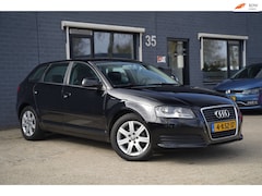 Audi A3 Sportback - 1.6 TDI Attraction Airco, Cruise, Trekhaak
