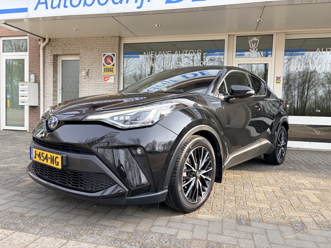 Toyota C-HR - 1.8 Hybrid Executive 23.000 K.M. Verw.+in hoogte verst.b. stoelen/Leder stuur+bekl.//Navi - AutoWereld.nl