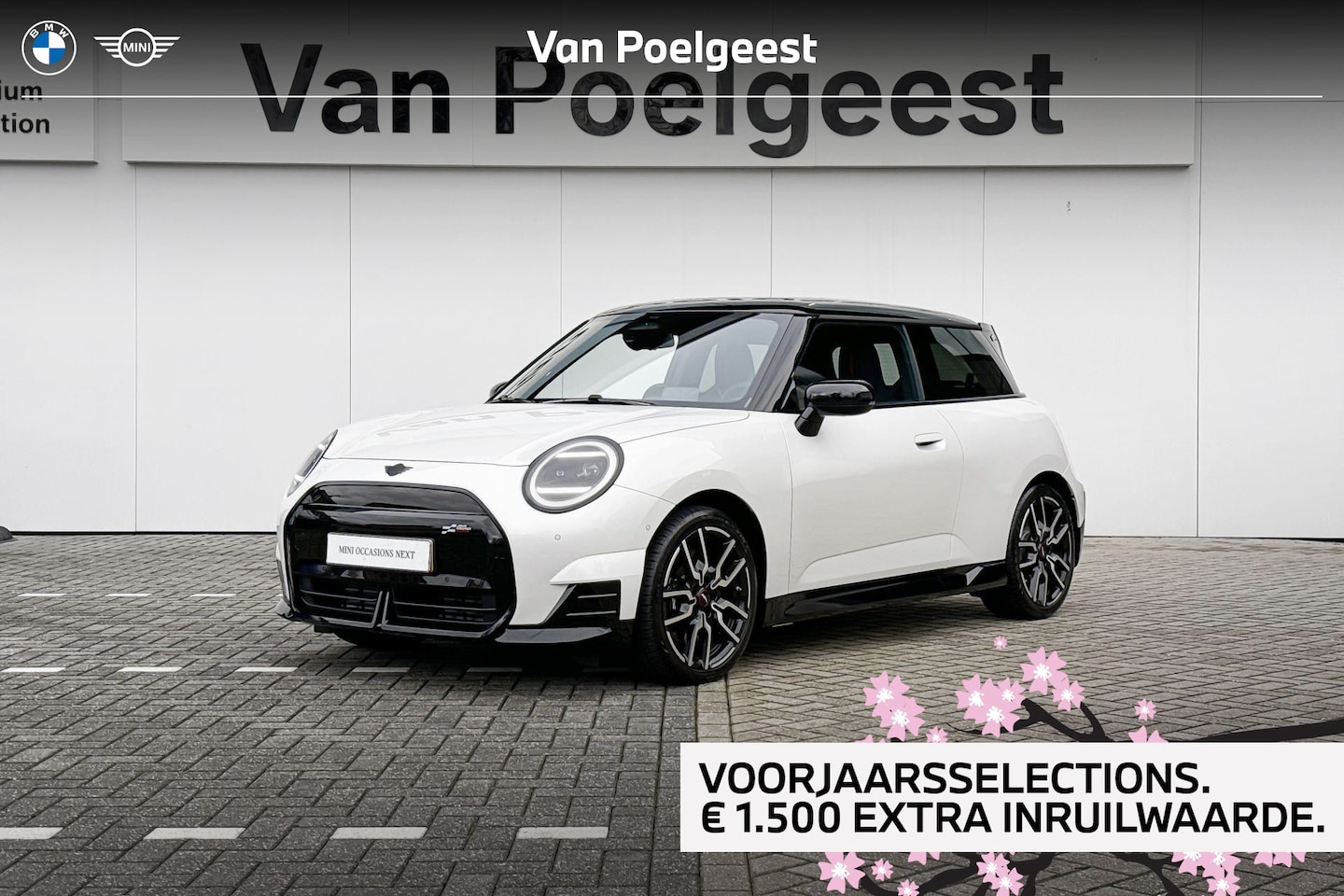 MINI Mini-Electric - Cooper SE John Cooper Works M 54.2 kWh | Pakket M | Selections 1500 - AutoWereld.nl