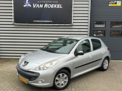 Peugeot 206 - 1.4 XS 5-deurs | Airco | Mistlampen | Radio cd met stuurwiel bediening