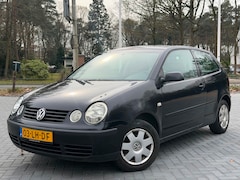Volkswagen Polo - 1.4-16V Highline/Airco/Cruise/3Drs