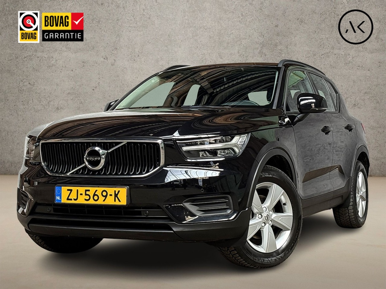 Volvo XC40 - 1.5 T3 163Pk Automaat (APPLE CARPLAY, GROOT NAVI, CAMERA, TREKHAAK, SPORTSTOELEN, PARKEERS - AutoWereld.nl