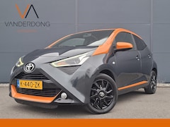 Toyota Aygo - 1.0 VVT-i x-JBL | Camera | Clima | Carplay