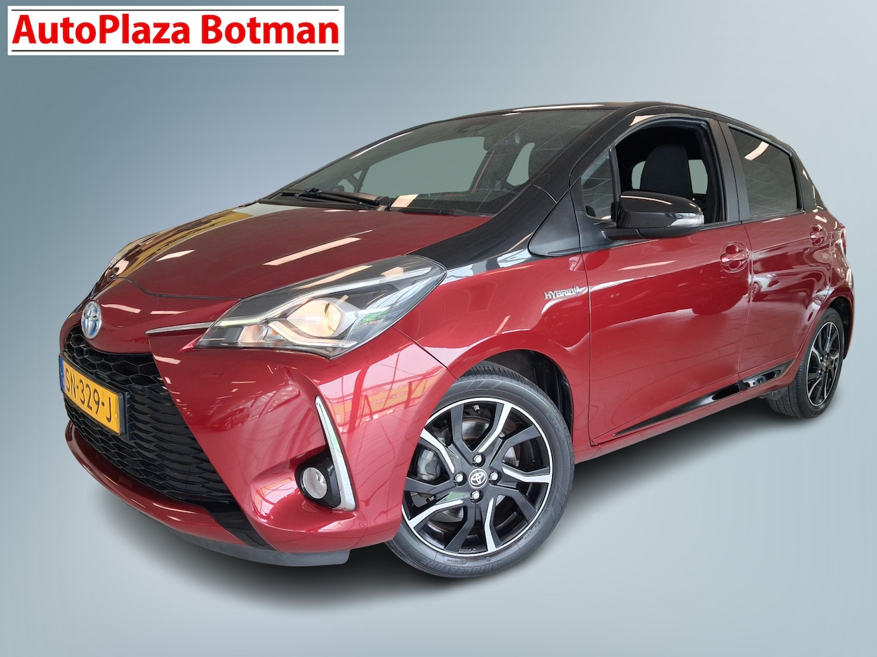 Toyota Yaris - 1.5 Hybrid Bi-Tone Plus 1.5 Hybrid Bi-Tone Plus - AutoWereld.nl