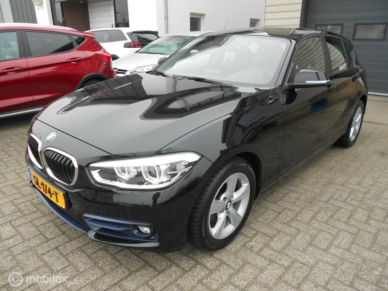 BMW 1-serie - 118i Executive Automaat - AutoWereld.nl