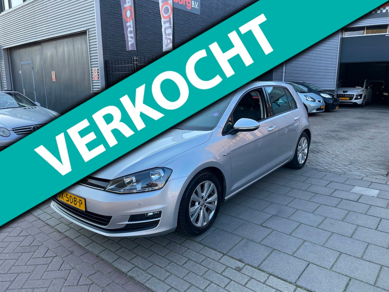 Volkswagen Golf - 1.0 TSI Comfortline 2e Eigenaar! Trekhaak Airco NAP APK - AutoWereld.nl