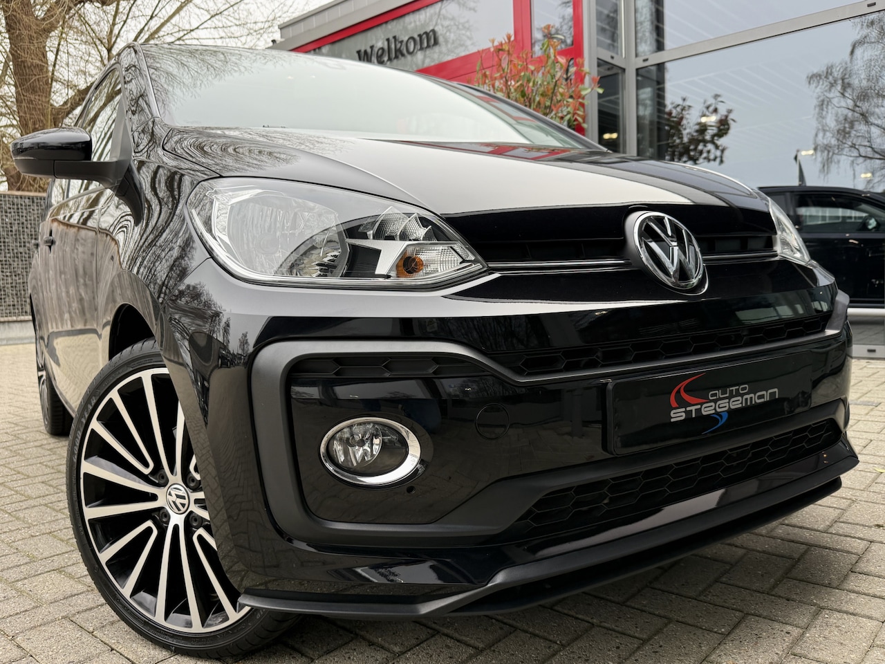 Volkswagen Up! - 1.0 TSI 90PK *!* HIGH UP *!* PANODAK/ NAVI/ CRUISE/ 17 INCH/ PDC *!* - AutoWereld.nl