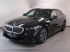 BMW 5-serie - 530e | M-Sport | Pano | 360 camera