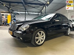 Mercedes-Benz C-klasse - 180 K. Classic/Airco/Apk nieuw/pdc voor en achter