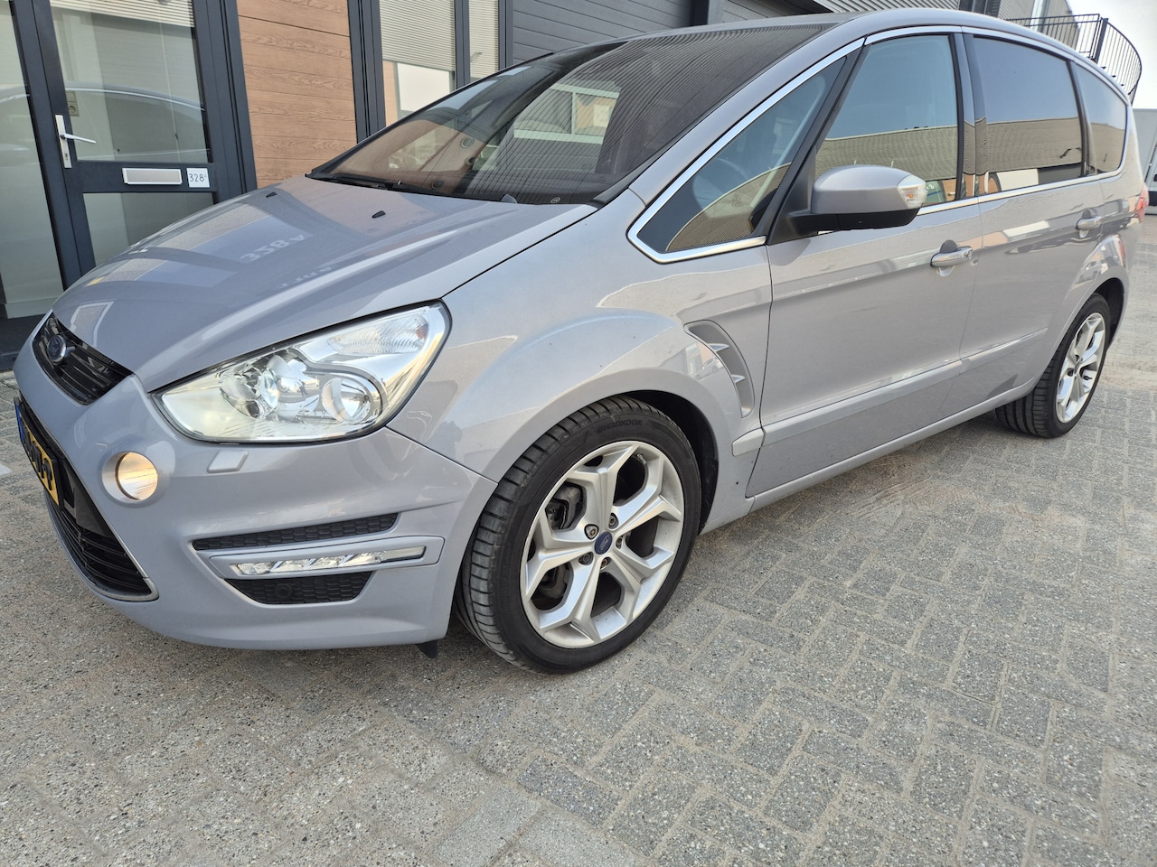 Ford S-Max - 2.0 SCTi Titanium automaat absolute nieuwstaat leder pano car play - AutoWereld.nl