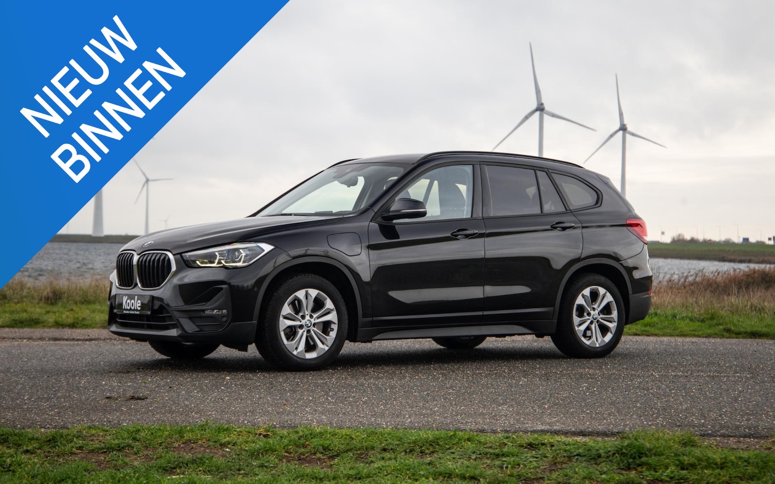 BMW X1 - xDrive25e Executive CAMERA / CARPLAY / HEAD UP DISPLAY / LEDER / LED / CRUISE CONTROLE / S - AutoWereld.nl
