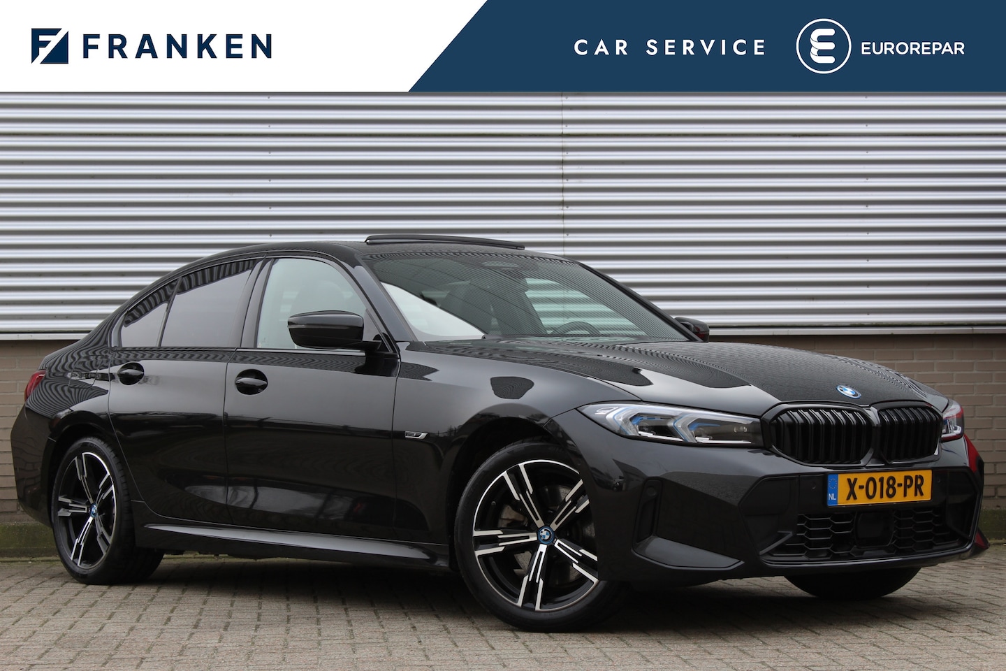 BMW 3-serie - 330e xDrive M-Sport | Panoramadak | Widescreen | Harman Kardon | Head-up | BLIS - AutoWereld.nl
