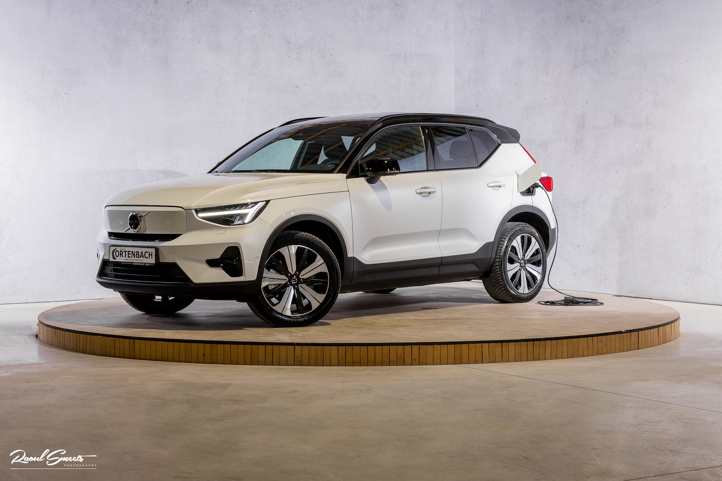 Volvo XC40 - Recharge Ultimate 70 kWh | Panorama dak | Adaptieve cruise | 360 Camera | Harman Kardon | - AutoWereld.nl