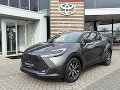 Toyota C-HR - 1.8 HYBRID 140 FIRST-EDITION STOEL/STUURVERW PARK-SENSOREN ELEK-ACHTERKLEP BLIND-SPOT AD-C