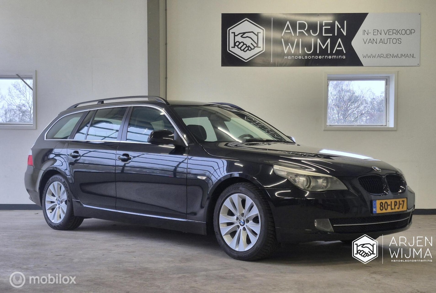 BMW 5-serie Touring - 520i Lci|Youngtimer|PDC|Leder|NL Auto - AutoWereld.nl