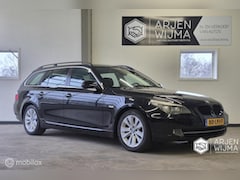BMW 5-serie Touring - 520i Lci|Youngtimer|PDC|Leder|NL Auto