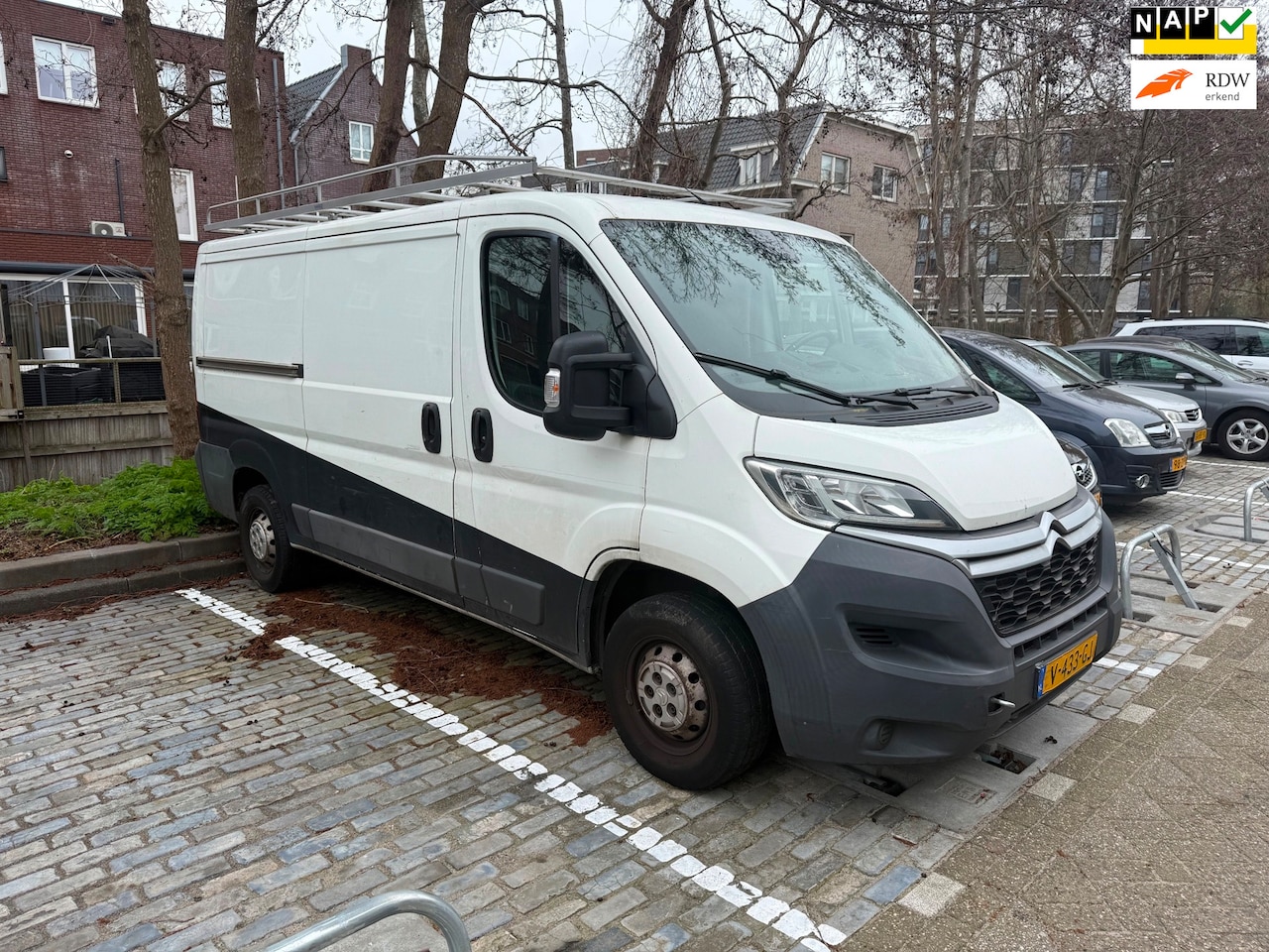 Citroën Jumper - Ditributieriem is kapot / The timing belt has failed - AutoWereld.nl