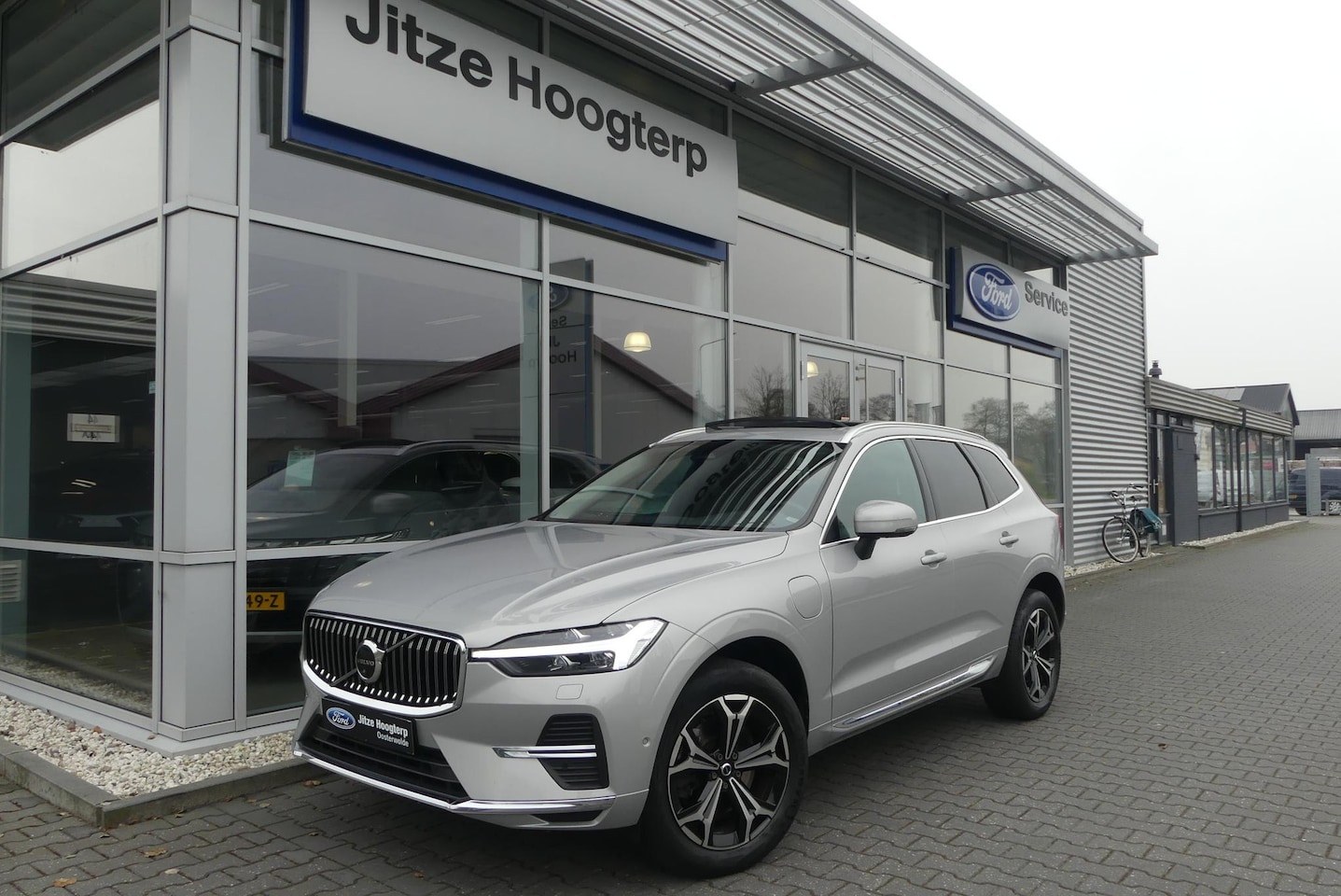 Volvo XC60 - 2.0 Recharge T6 AWD Inscription FACELIFT!, ELEKT. TREKHAAK (2.100KG), PANO, 360° CAMERA, M - AutoWereld.nl